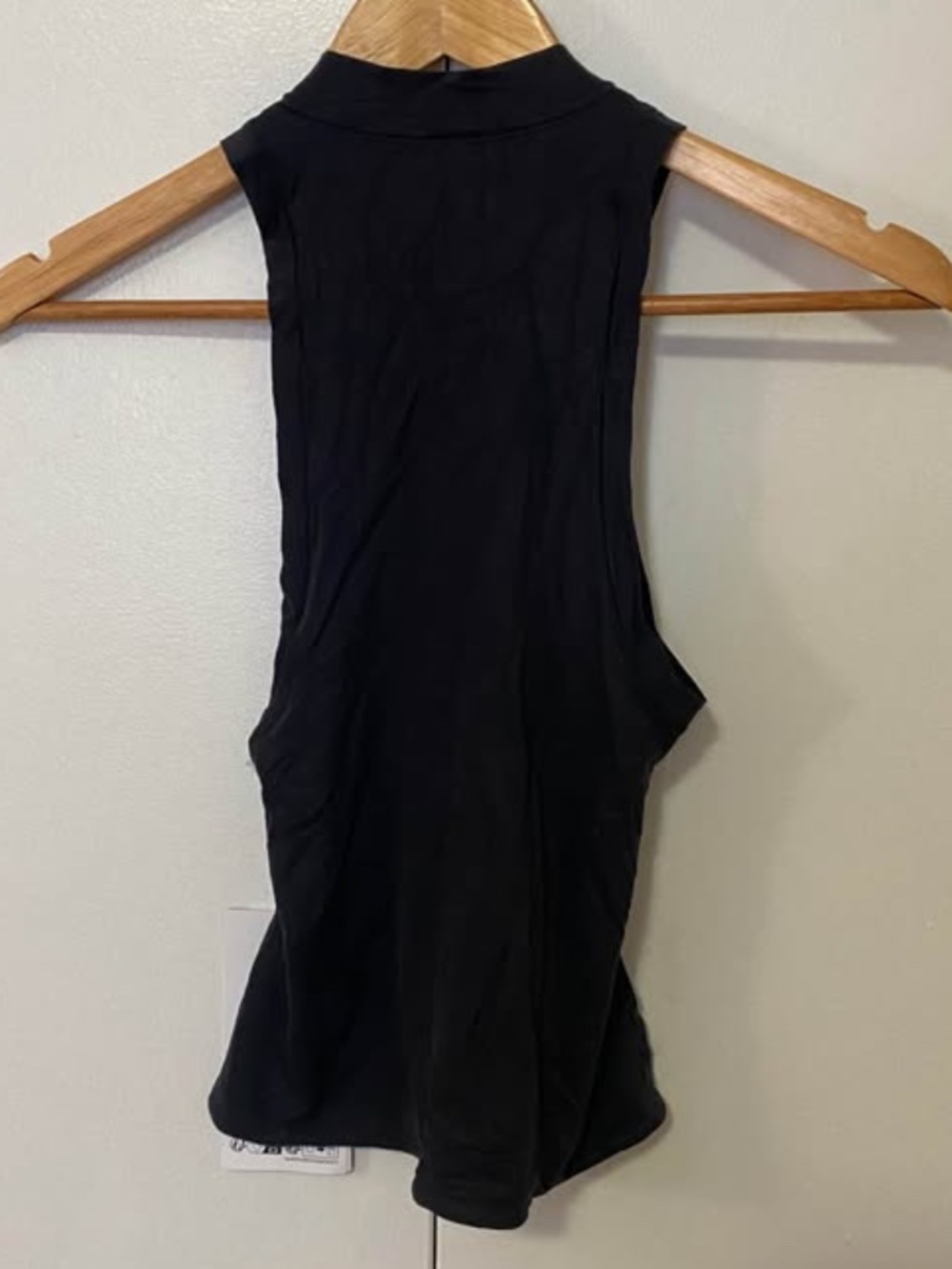 NWT Lululemon Nulu Mockneck Tank Top - Picture 4 of 8